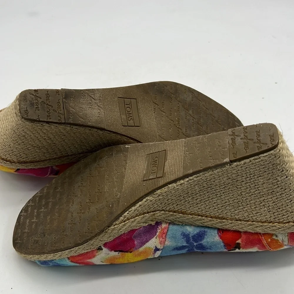TOMS Espadrille Wedge Slip on Shoe with Peep Toe size 9